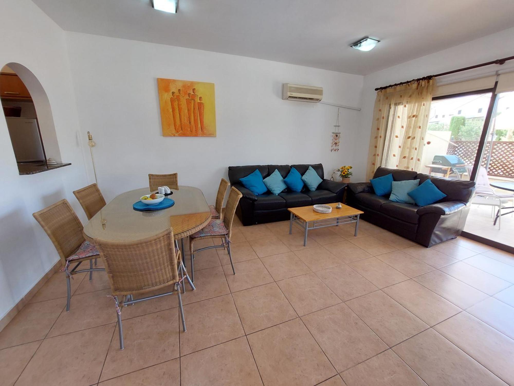 Pool side 2 Bedroom Queens gardens Complex Paphos Buitenkant foto